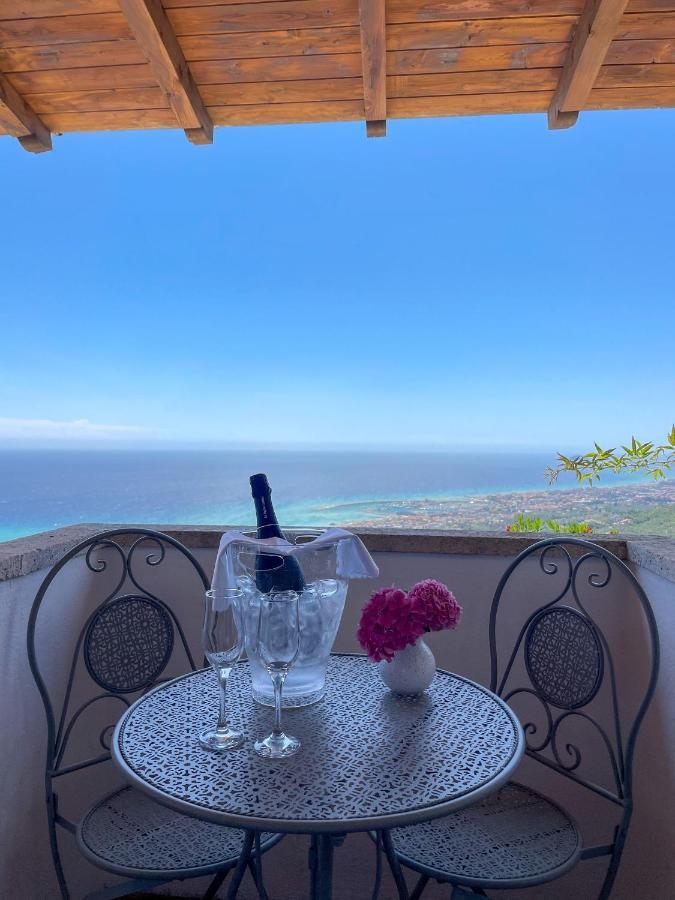 Hotel Il Capanno Pietra Ligure Exterior foto